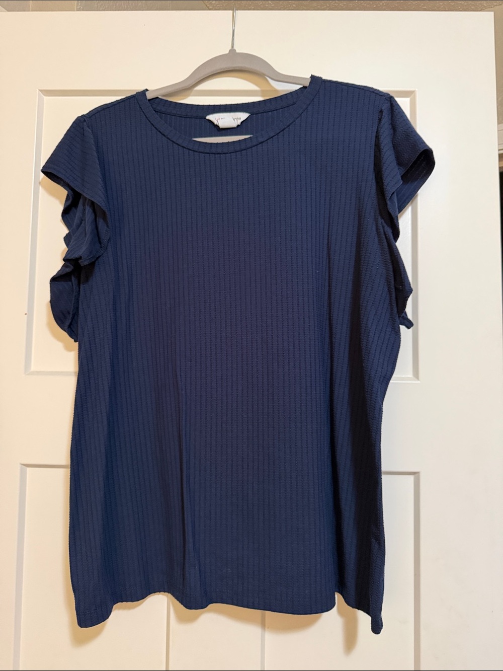 Liz Claiborne Navy Ruffle Sleeve Short Sleeve Top